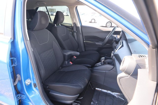 Nissan Kicks Vehicle Image 23