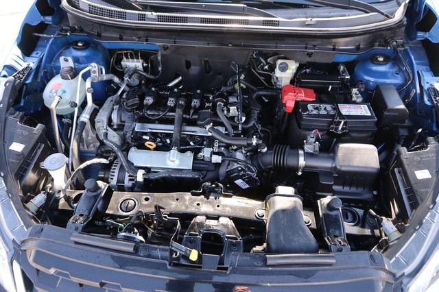 Nissan Kicks Vehicle Image 24