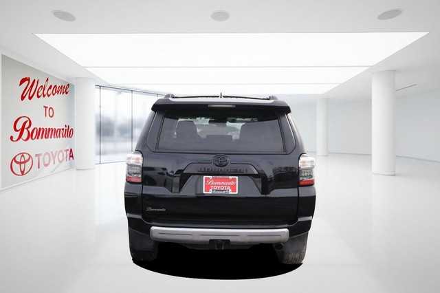 Toyota 4Runner Vehicle Image 06