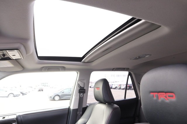 Toyota 4Runner Vehicle Image 08