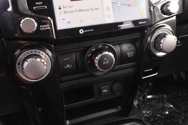 Toyota 4Runner Vehicle Image 19