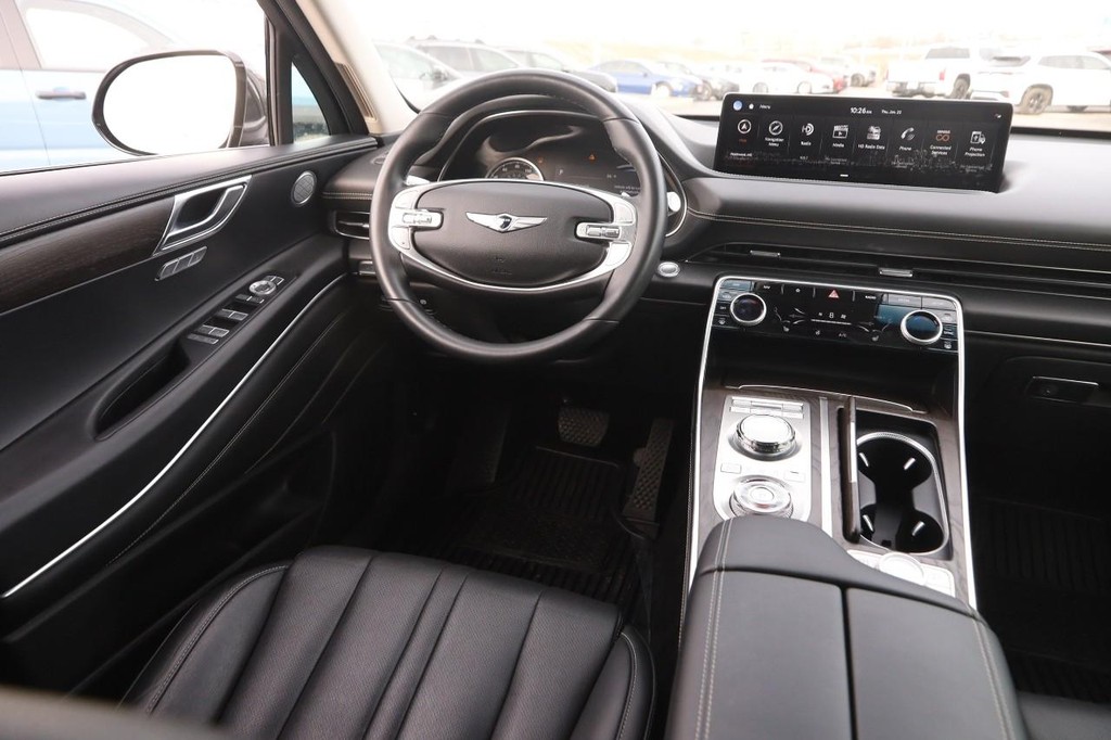 Genesis GV80 Vehicle Full-screen Gallery Image 25