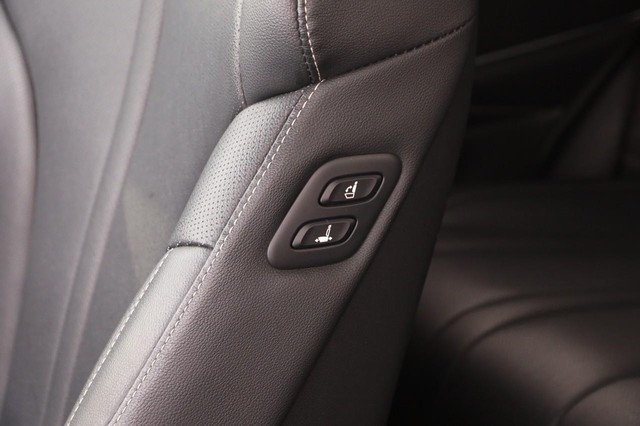 Genesis GV80 Vehicle Image 23