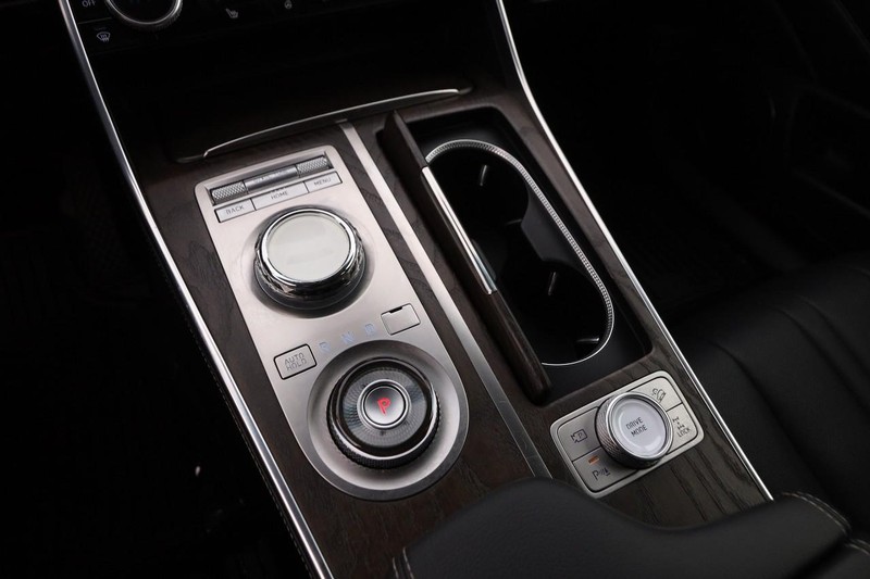 Genesis GV80 Vehicle Image 20