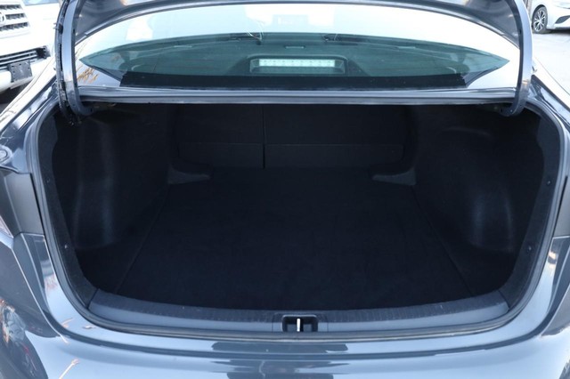 Toyota Corolla Vehicle Image 07