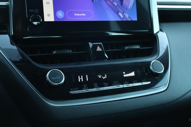 Toyota Corolla Vehicle Image 13