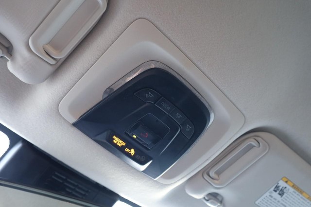 Toyota Corolla Vehicle Image 16