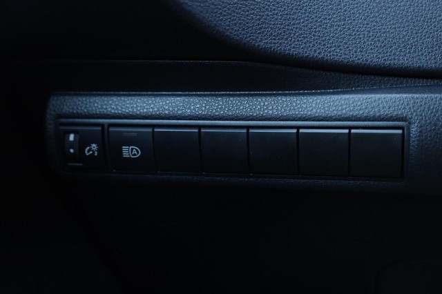 Toyota Corolla Vehicle Image 18