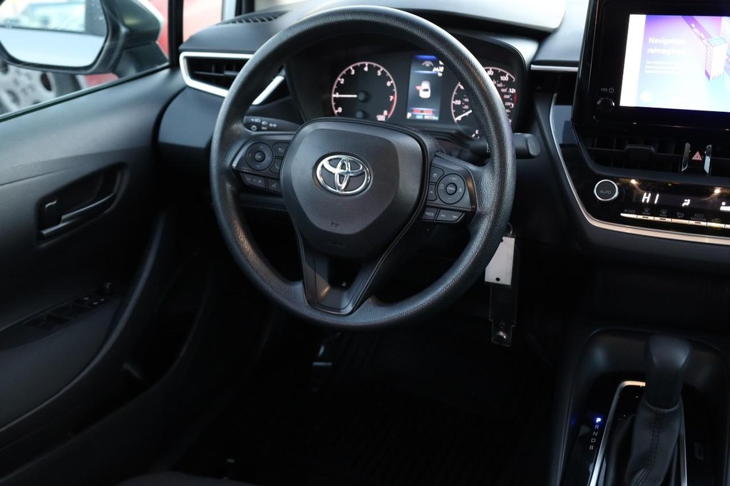 Toyota Corolla Vehicle Full-screen Gallery Image 21