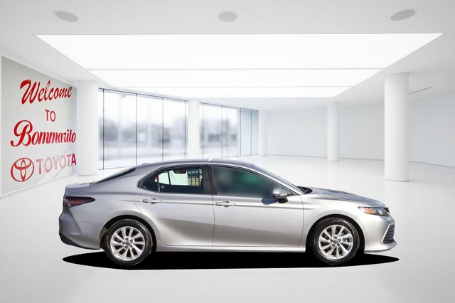 Toyota Camry Vehicle Image 05