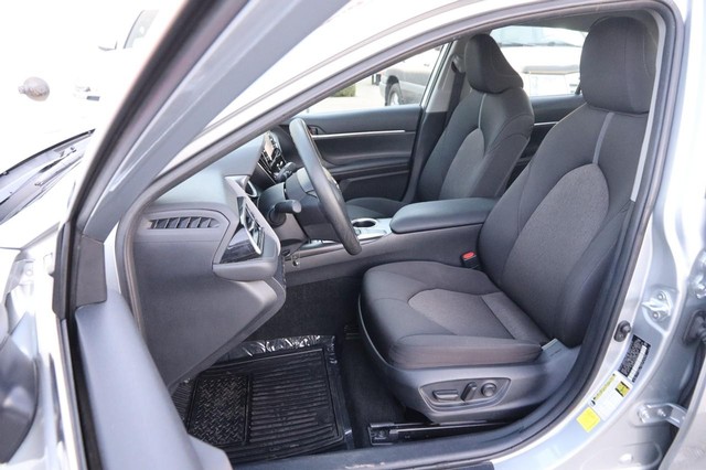 Toyota Camry Vehicle Image 08