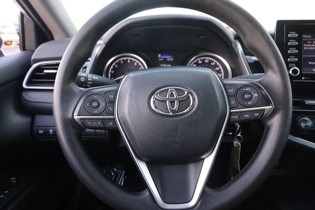 Toyota Camry Vehicle Image 10
