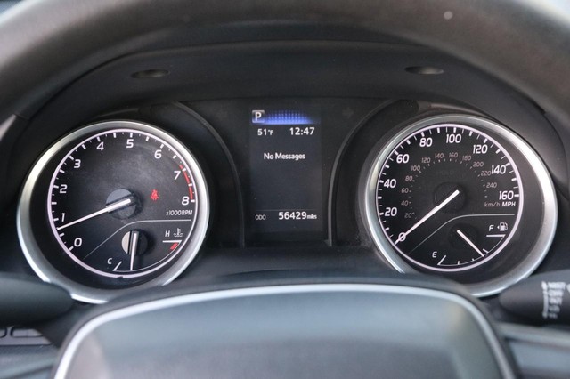 Toyota Camry Vehicle Image 13