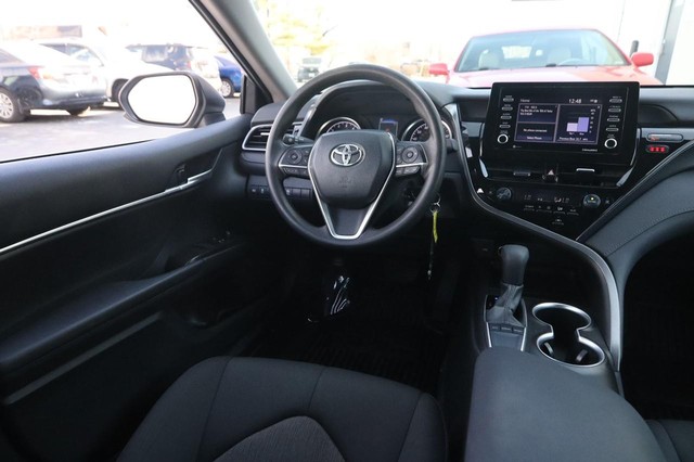 Toyota Camry Vehicle Image 20