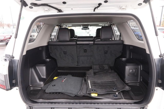 Toyota 4Runner Vehicle Image 07