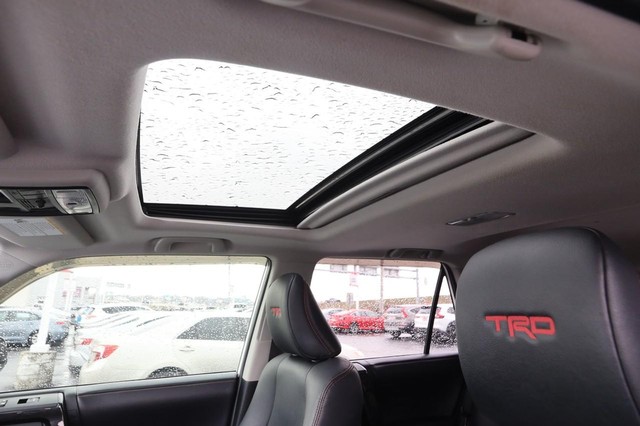 Toyota 4Runner Vehicle Image 08