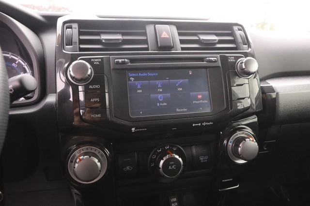 Toyota 4Runner Vehicle Image 15