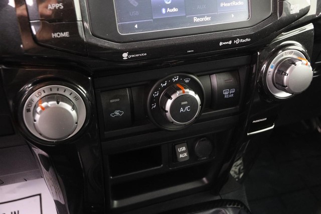 Toyota 4Runner Vehicle Image 18