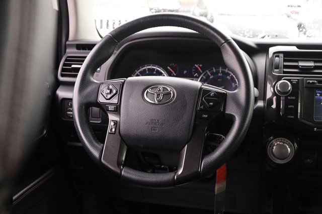 Toyota 4Runner Vehicle Image 24