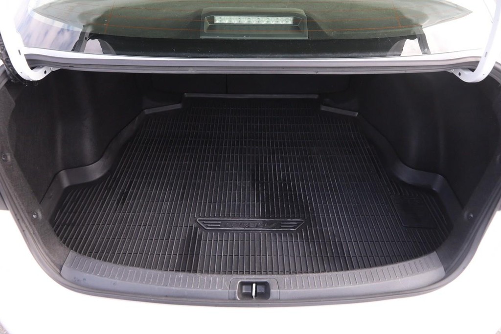 Toyota Corolla Vehicle Full-screen Gallery Image 7