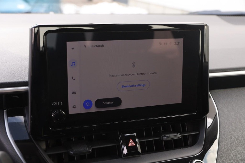 Toyota Corolla Vehicle Full-screen Gallery Image 14