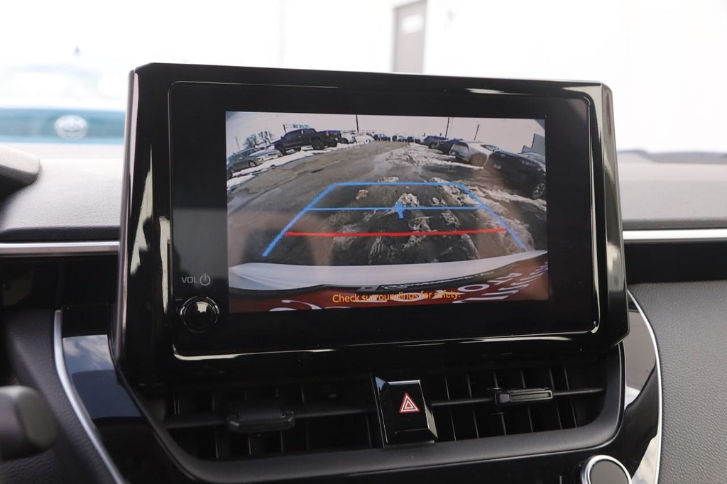 Toyota Corolla Vehicle Full-screen Gallery Image 16