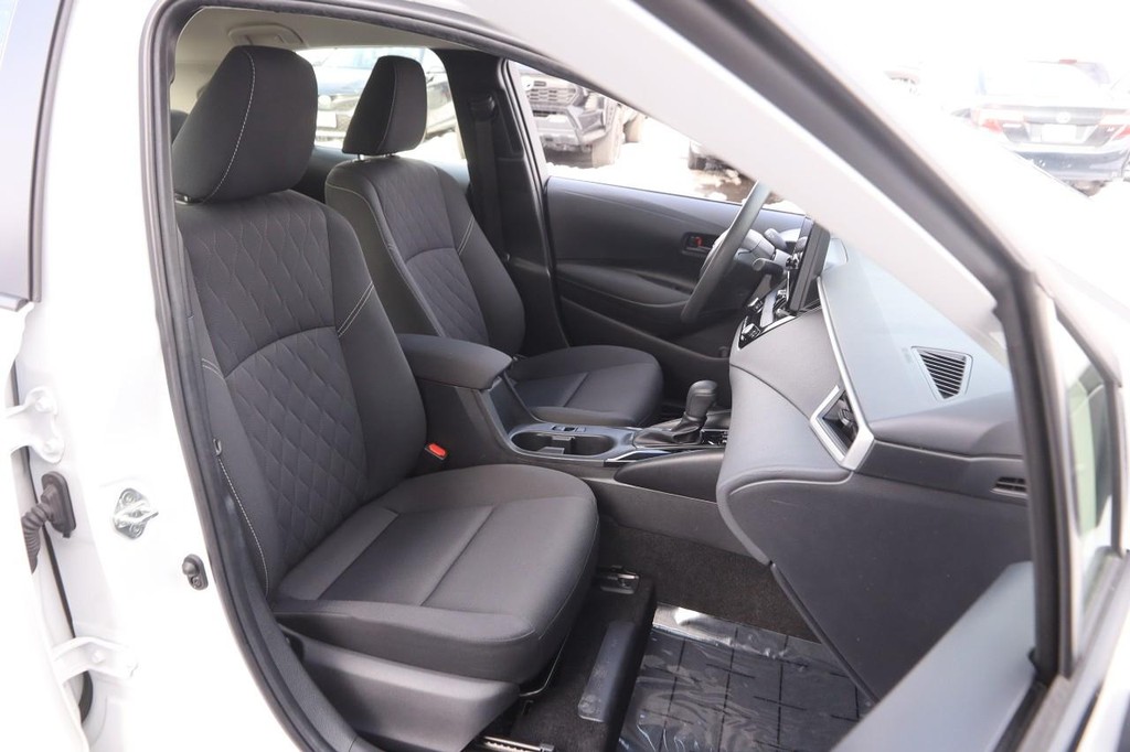 Toyota Corolla Vehicle Full-screen Gallery Image 23