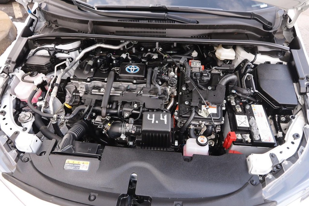 Toyota Corolla Vehicle Full-screen Gallery Image 24