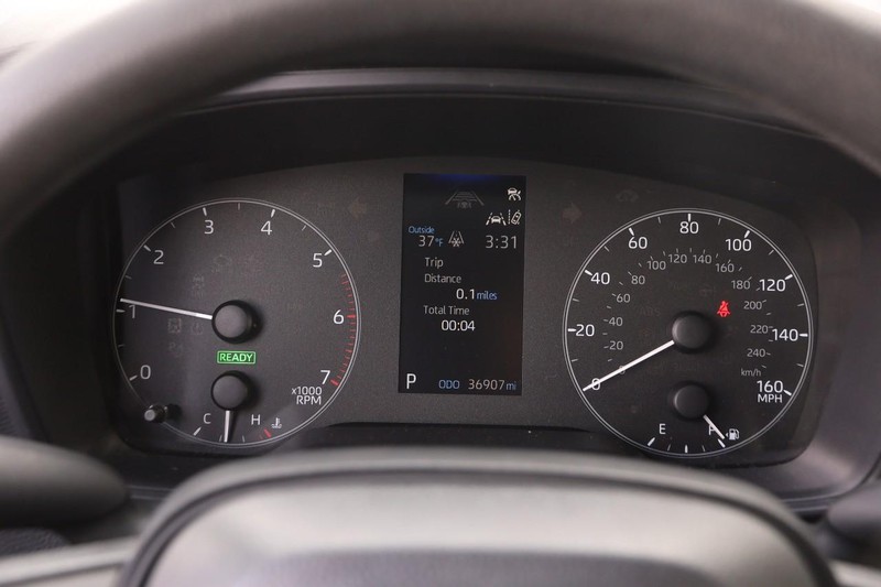 Toyota Corolla Vehicle Image 13