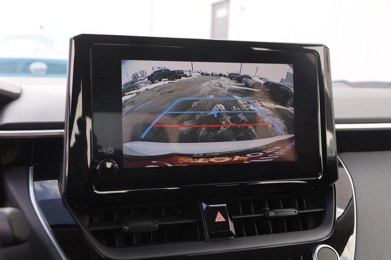 Toyota Corolla Vehicle Image 16