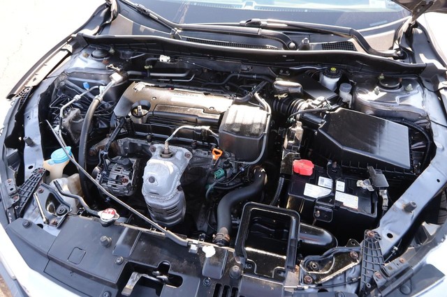 Honda Accord Sedan Vehicle Image 23