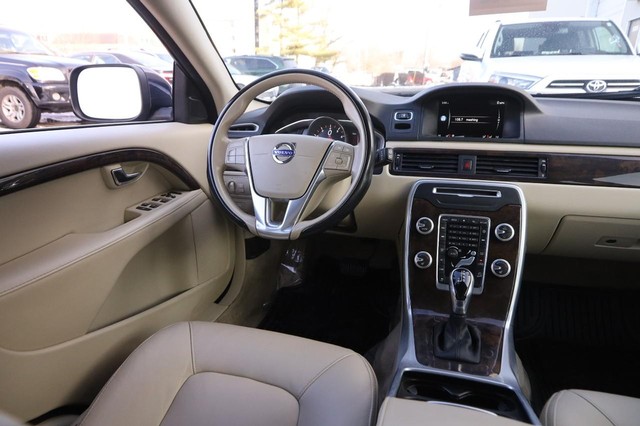 Volvo XC70 Vehicle Image 22