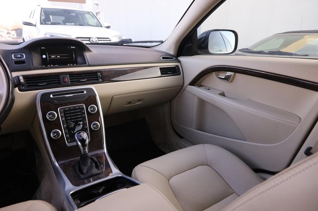 Volvo XC70 Vehicle Image 25