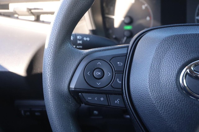 Toyota Corolla Vehicle Image 11