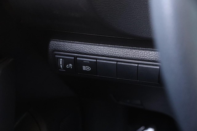 Toyota Corolla Vehicle Image 18