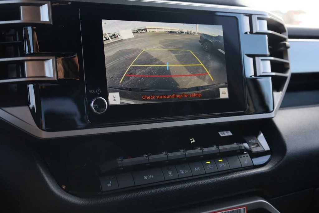 Toyota Tundra 4WD Vehicle Full-screen Gallery Image 12