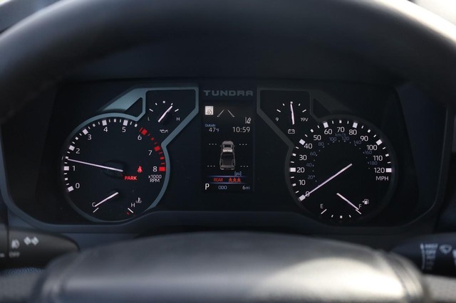 Toyota Tundra 4WD Vehicle Image 10