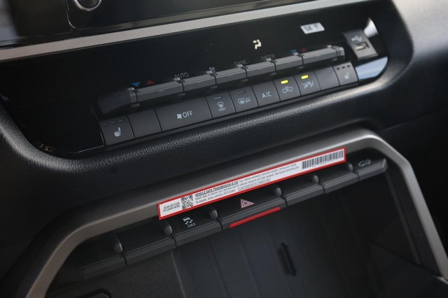 Toyota Tundra 4WD Vehicle Image 13