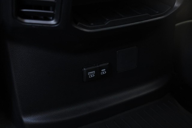 Toyota Tundra 4WD Vehicle Image 19