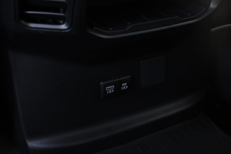 Toyota Tundra 4WD Vehicle Image 19