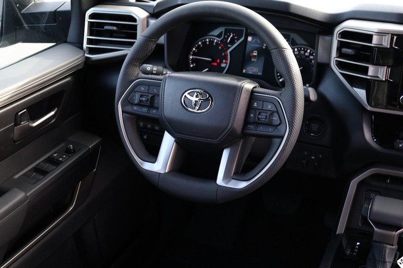 Toyota Tundra 4WD Vehicle Image 21