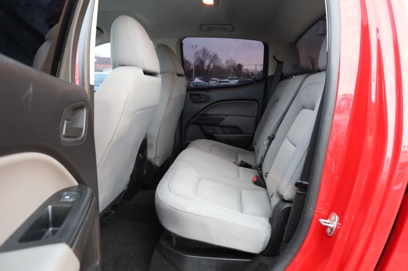 Chevrolet Colorado Vehicle Full-screen Gallery Image 20