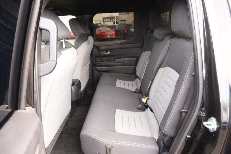 Toyota Tacoma 4WD Vehicle Image 09