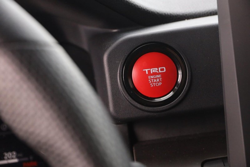 Toyota Tacoma 4WD Vehicle Image 14