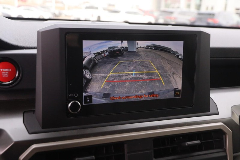 Toyota Tacoma 4WD Vehicle Image 16