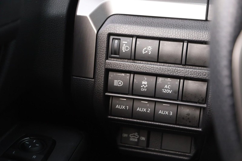 Toyota Tacoma 4WD Vehicle Image 21