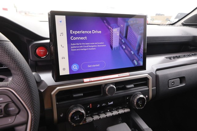 Toyota Tacoma 4WD Vehicle Image 16