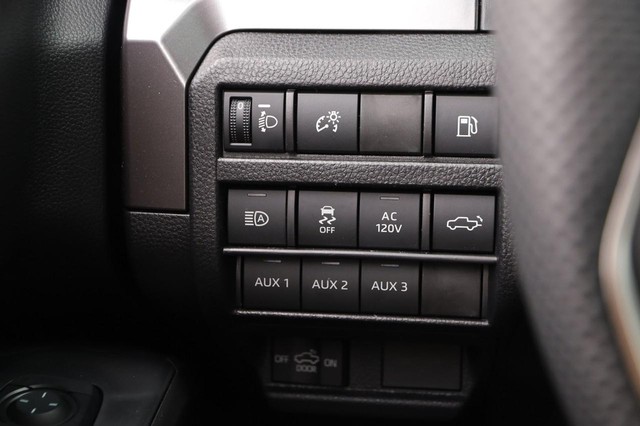 Toyota Tacoma 4WD Vehicle Image 22