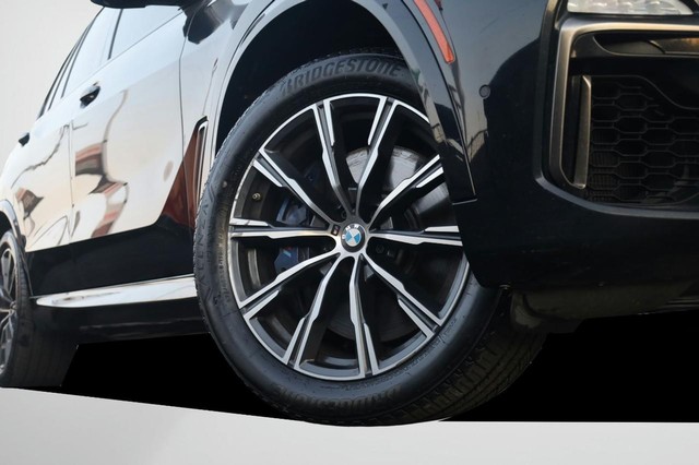BMW X5 Vehicle Image 03