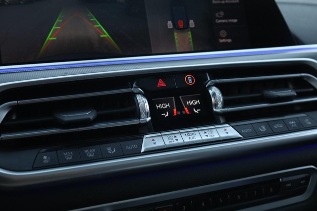 BMW X5 Vehicle Image 14